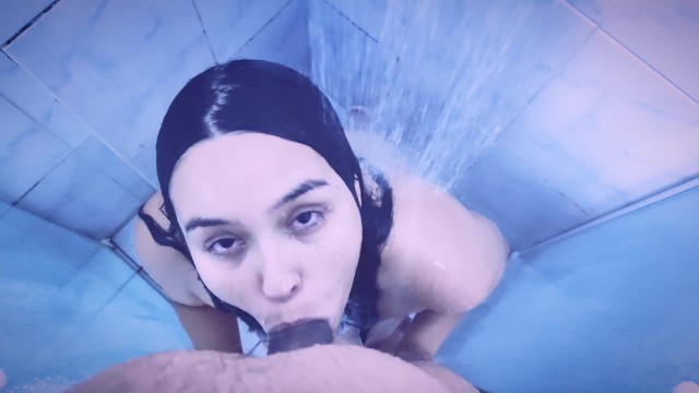 Akira Sucking and Giving Pussy in the Shower