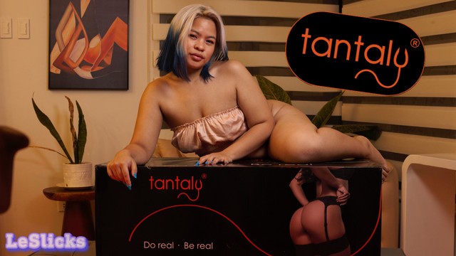 LE SLICKS - Pinay reviews Tantaly's Big tits sex doll (JOI)