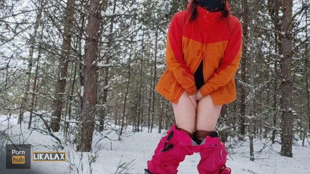 Pervert LIKA LAX skis, pisses and fucks herself in the woods