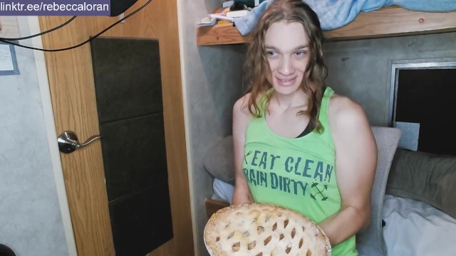 Hot trans girl squishes apple pie between toes for Thanksgiving