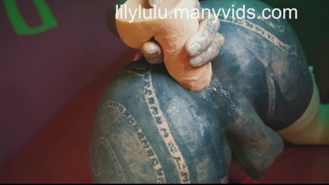 Heavily tattooed transgender gape and stretch her prolapse asshole