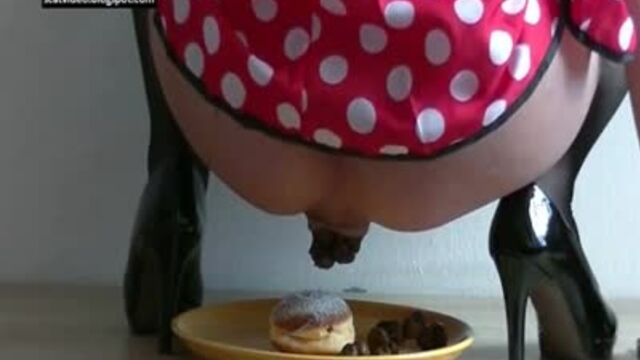 Minnie Mouse Shitting On A Donut