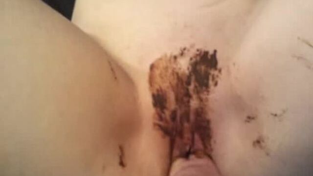 Wifes shit filled vagina fingered for 1st time