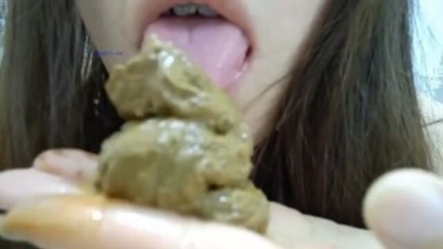 Scat filthy Chinese bitch eats shit